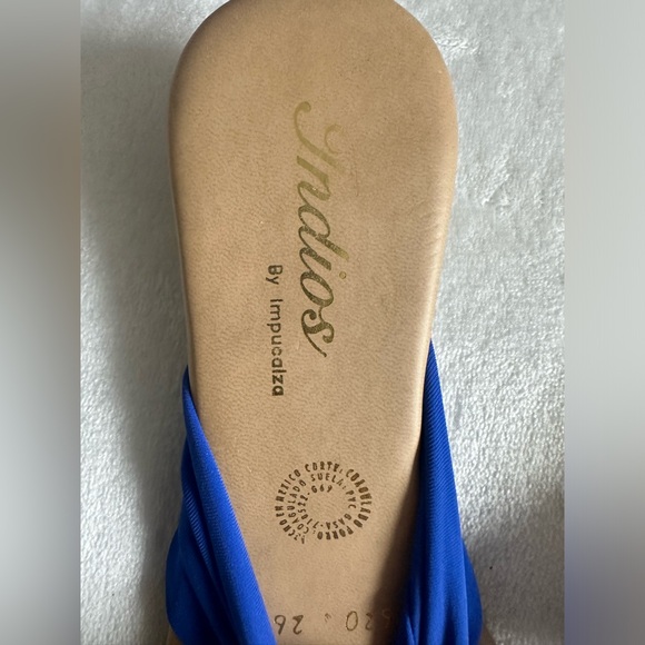 Indios by Impulcalza blue fabric sandals. Size 9. - Picture 2 of 5